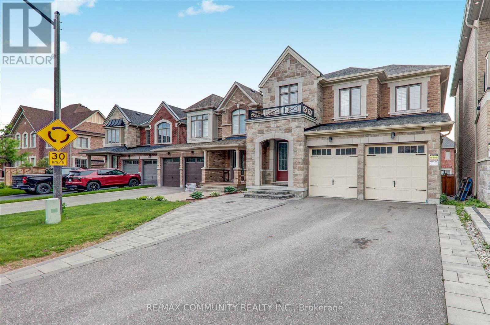14 Audubon Street, Whitby, Ontario  L1P 0C4 - Photo 2 - E13702996