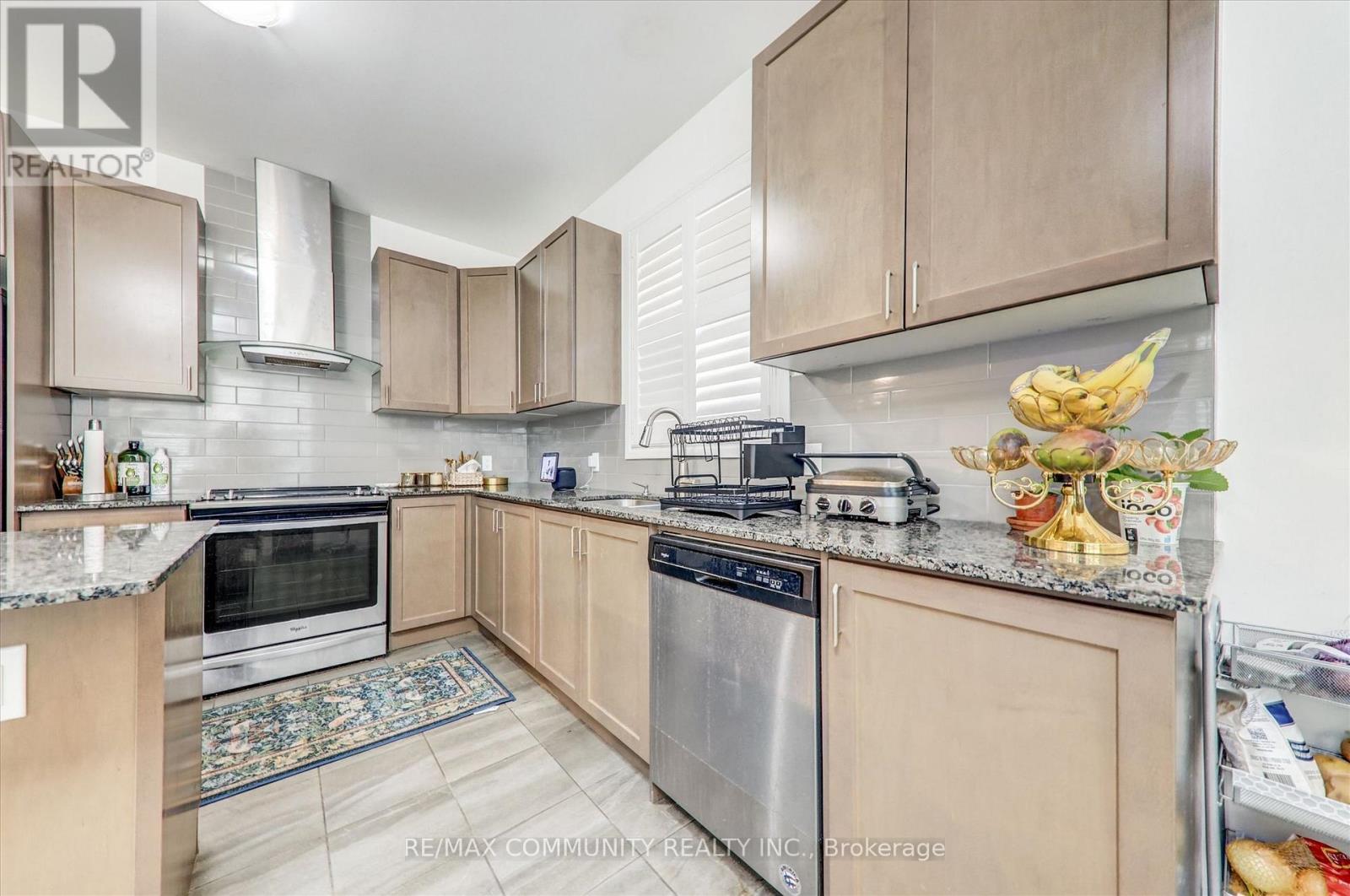 14 Audubon Street, Whitby, Ontario  L1P 0C4 - Photo 15 - E13702996