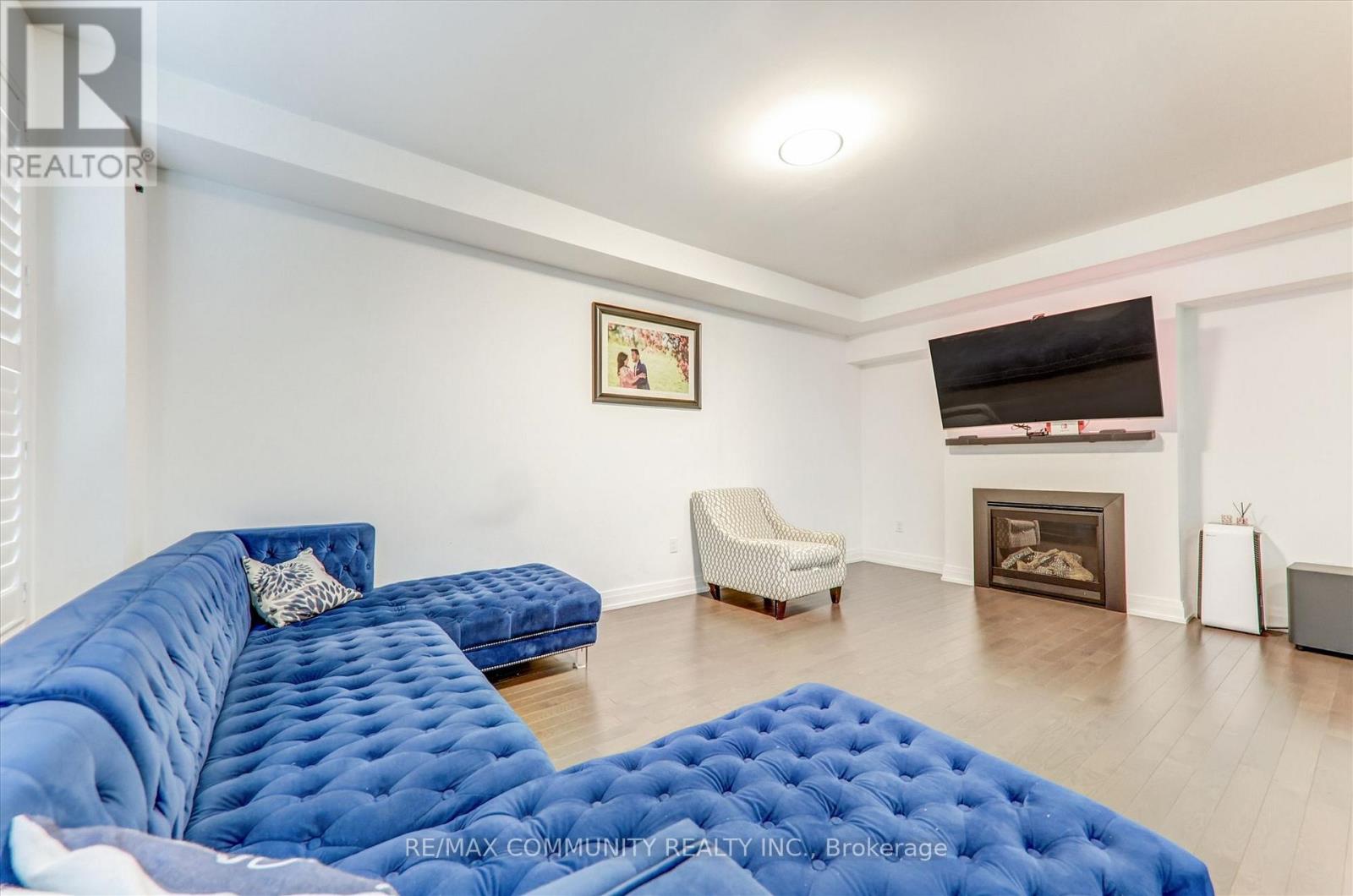 14 Audubon Street, Whitby, Ontario  L1P 0C4 - Photo 13 - E13702996