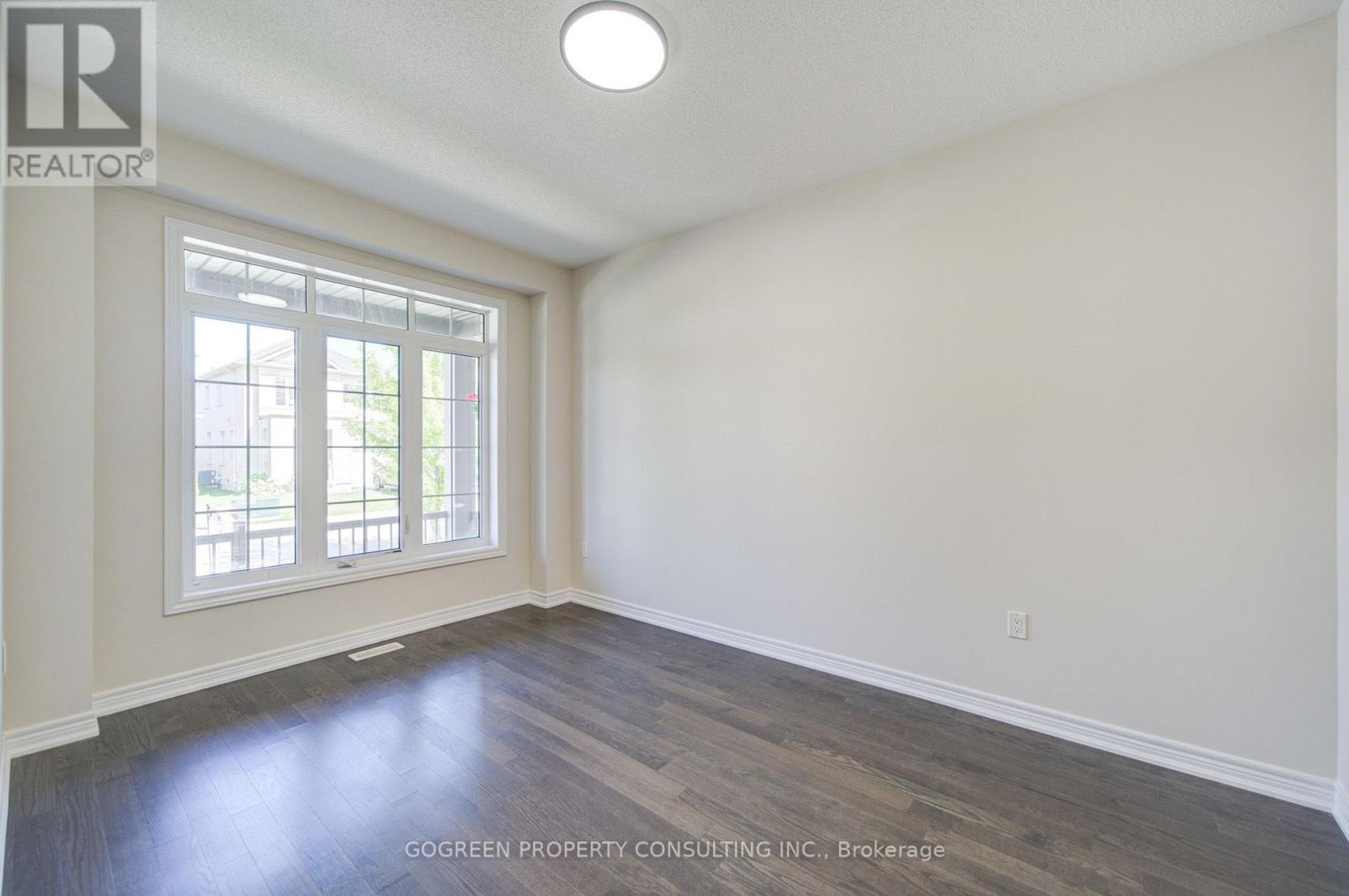 5 Applegate Drive, East Gwillimbury, Ontario  L9N 0R2 - Photo 6 - N13702570