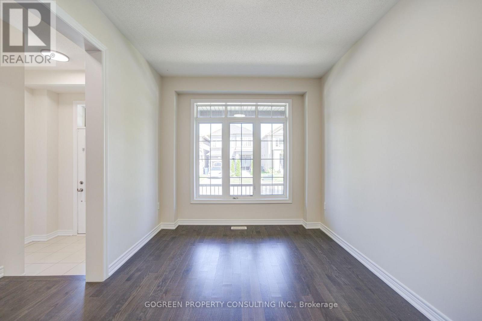 5 Applegate Drive, East Gwillimbury, Ontario  L9N 0R2 - Photo 5 - N13702570