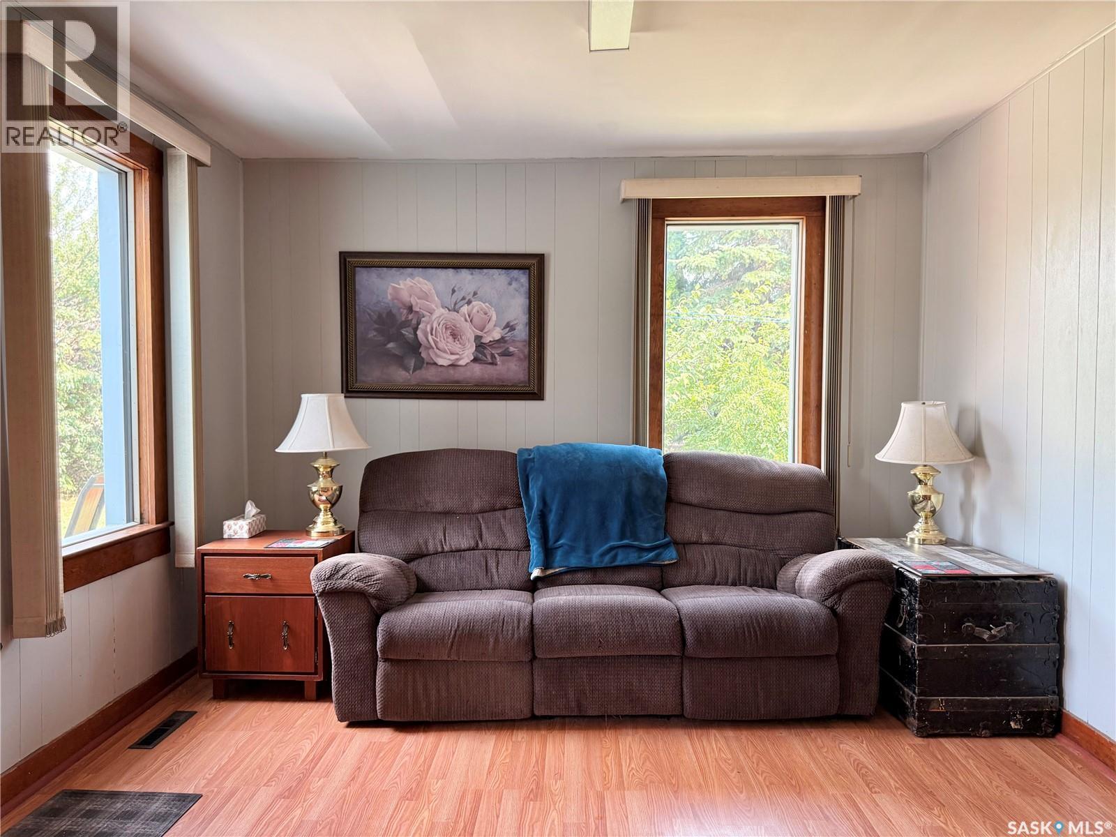 309 Railway Avenue W, Outlook, Saskatchewan  S0L 2N0 - Photo 3 - SK046300