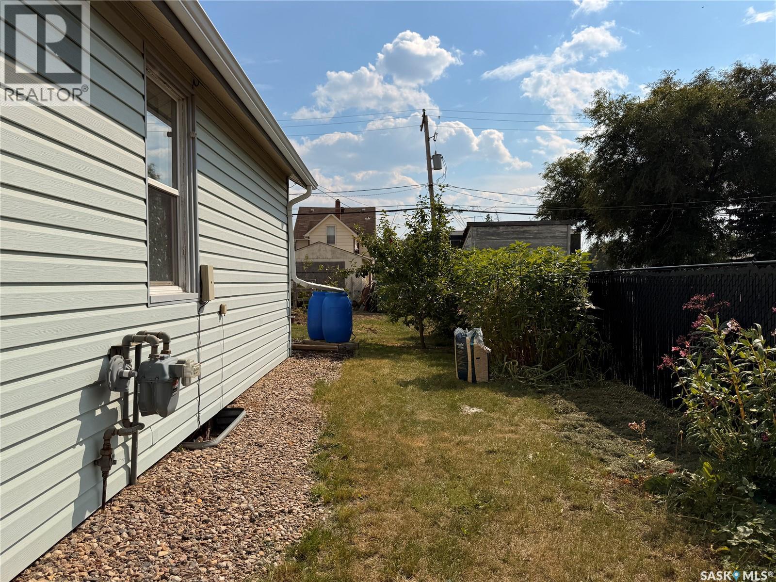 309 Railway Avenue W, Outlook, Saskatchewan  S0L 2N0 - Photo 22 - SK046300