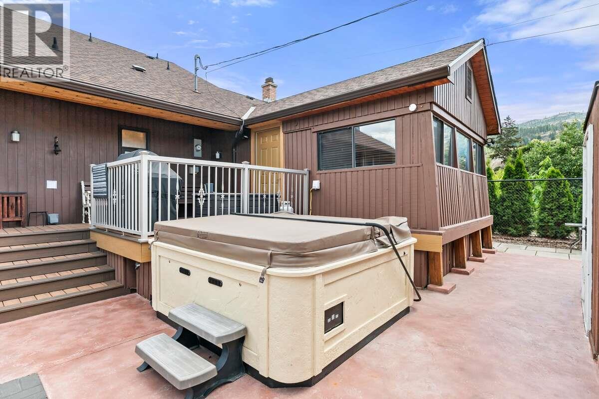 146 Yorkton Avenue, Penticton, British Columbia  V2A 3V2 - Photo 31 - 10386076