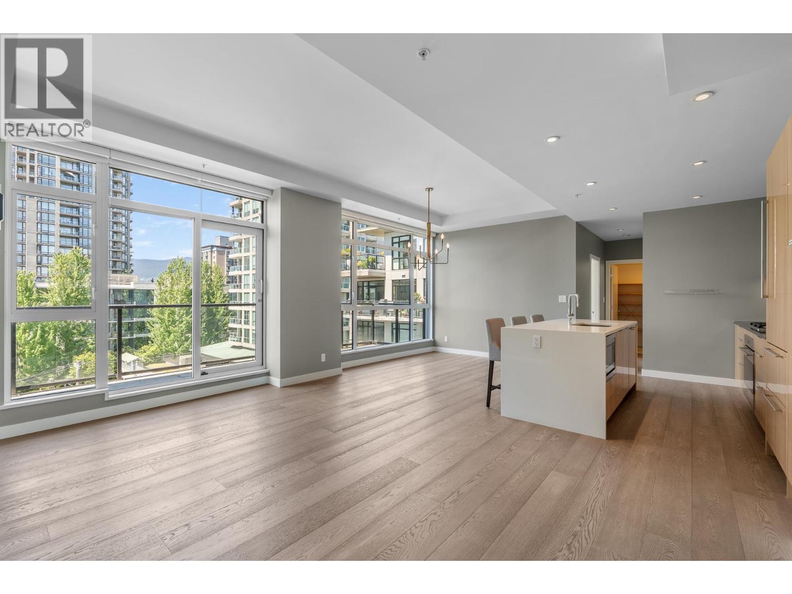 411 105 W 2nd Street, North Vancouver, British Columbia  V7M 0E3 - Photo 4 - R3128949