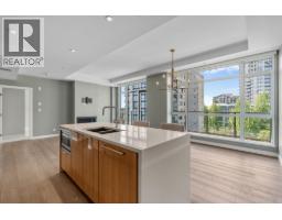 411 105 W 2ND STREET, North Vancouver, British Columbia