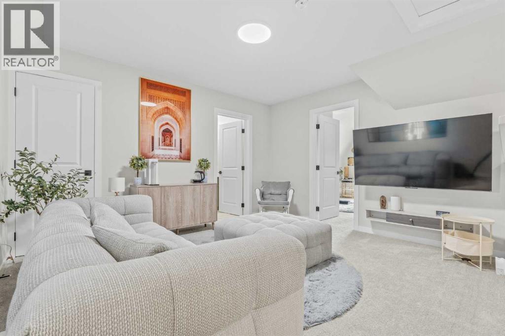 34 Belvedere Green SE, Calgary, Alberta  T2A 7M5 - Photo 32 - A2330402