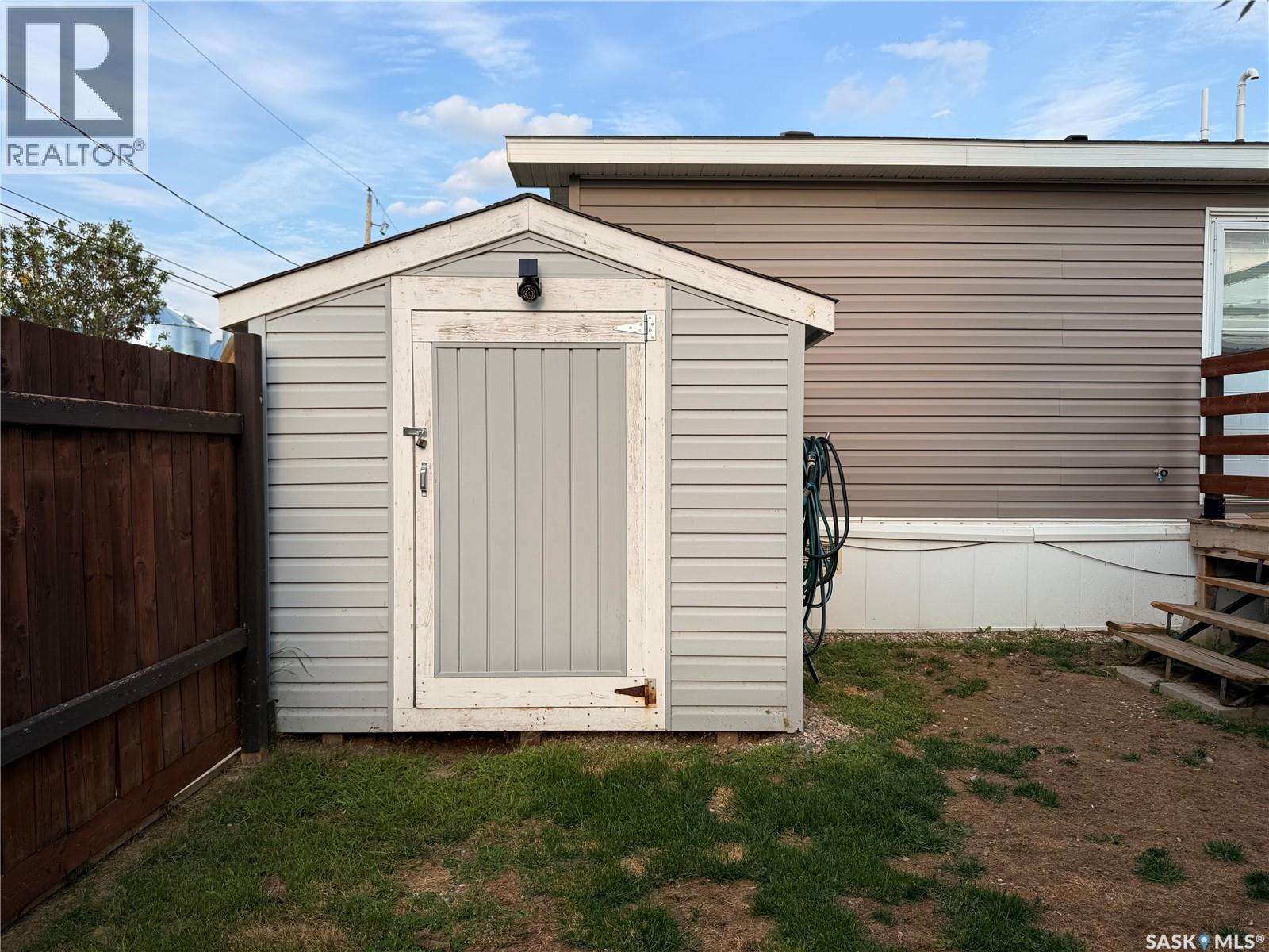702 Prairie Avenue, Outlook, Saskatchewan  S0L 2N0 - Photo 27 - SK046299