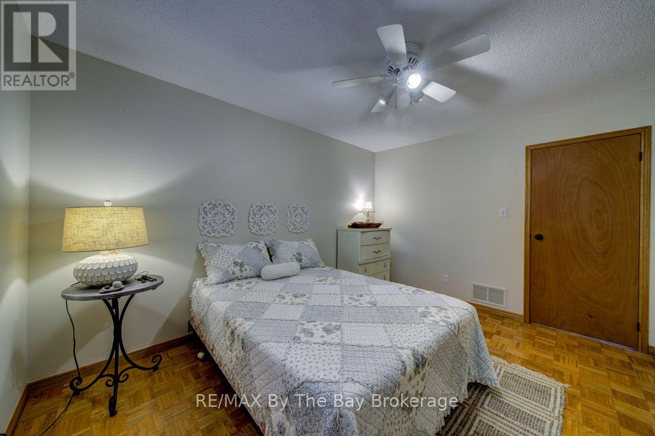 47 Birchwood Trail, Wasaga Beach, Ontario  L9Z 1B1 - Photo 28 - S13703010