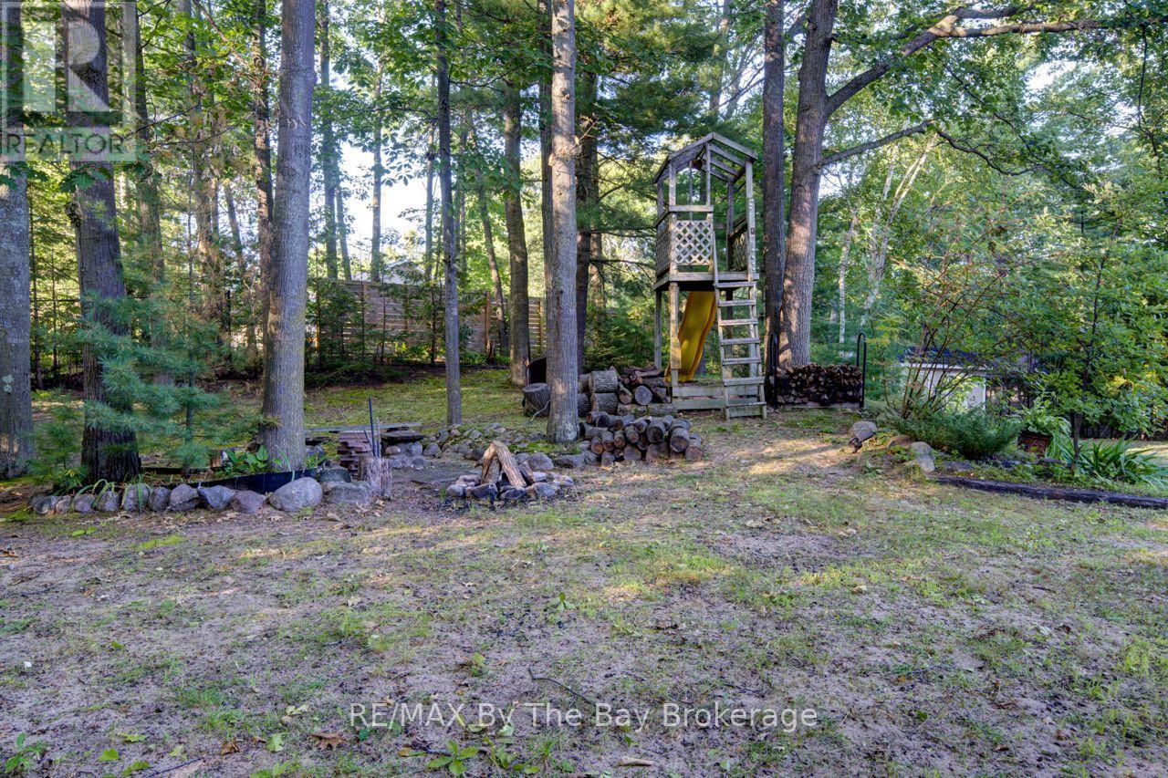 47 Birchwood Trail, Wasaga Beach, Ontario  L9Z 1B1 - Photo 40 - S13703010