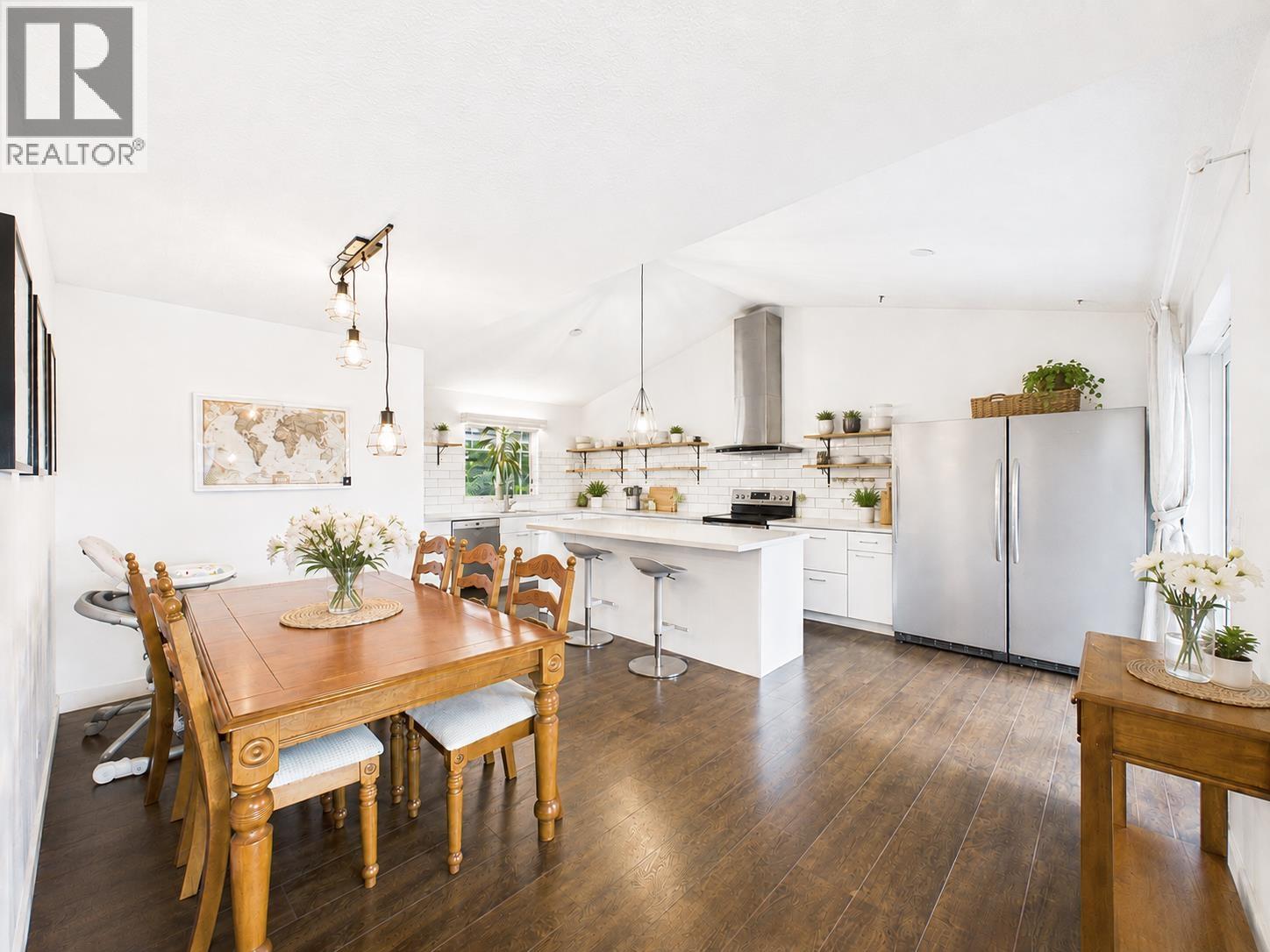 2575 ASHURST AVENUE, Coquitlam, British Columbia