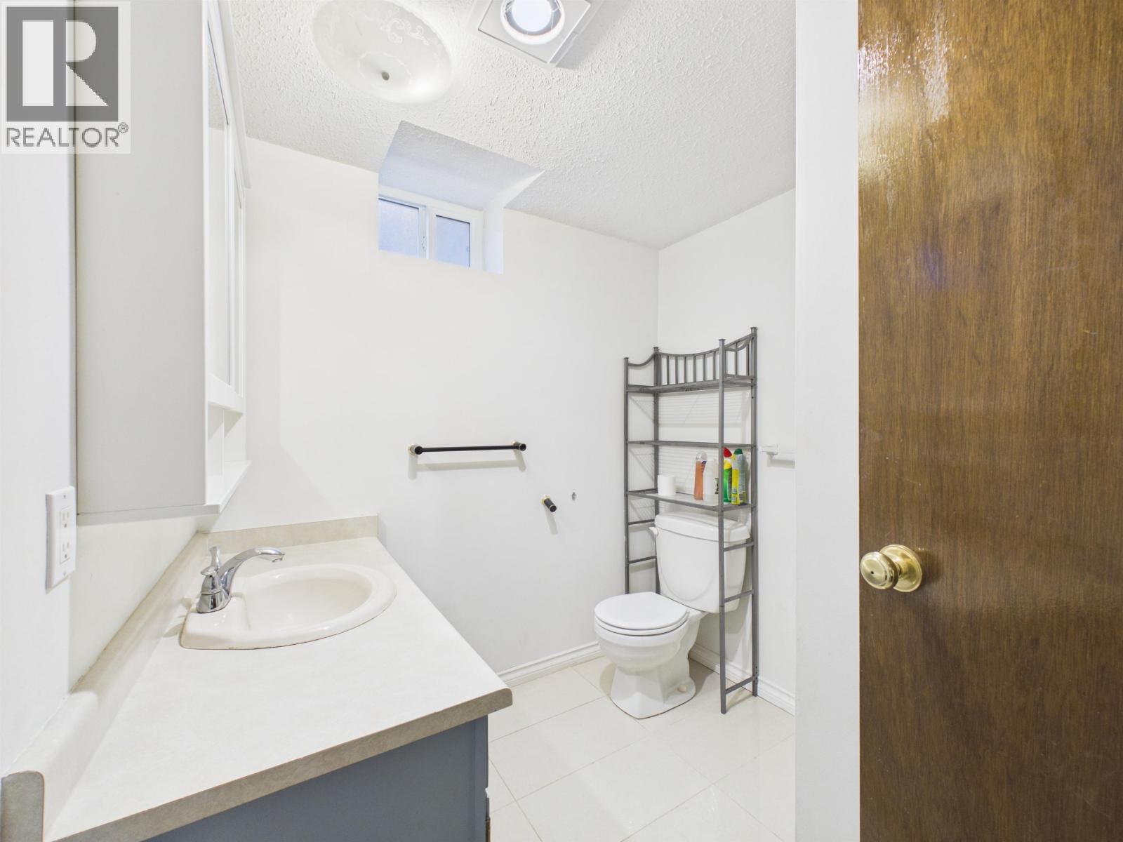 2575 Ashurst Avenue, Coquitlam, British Columbia  V3K 5T7 - Photo 27 - R3158003