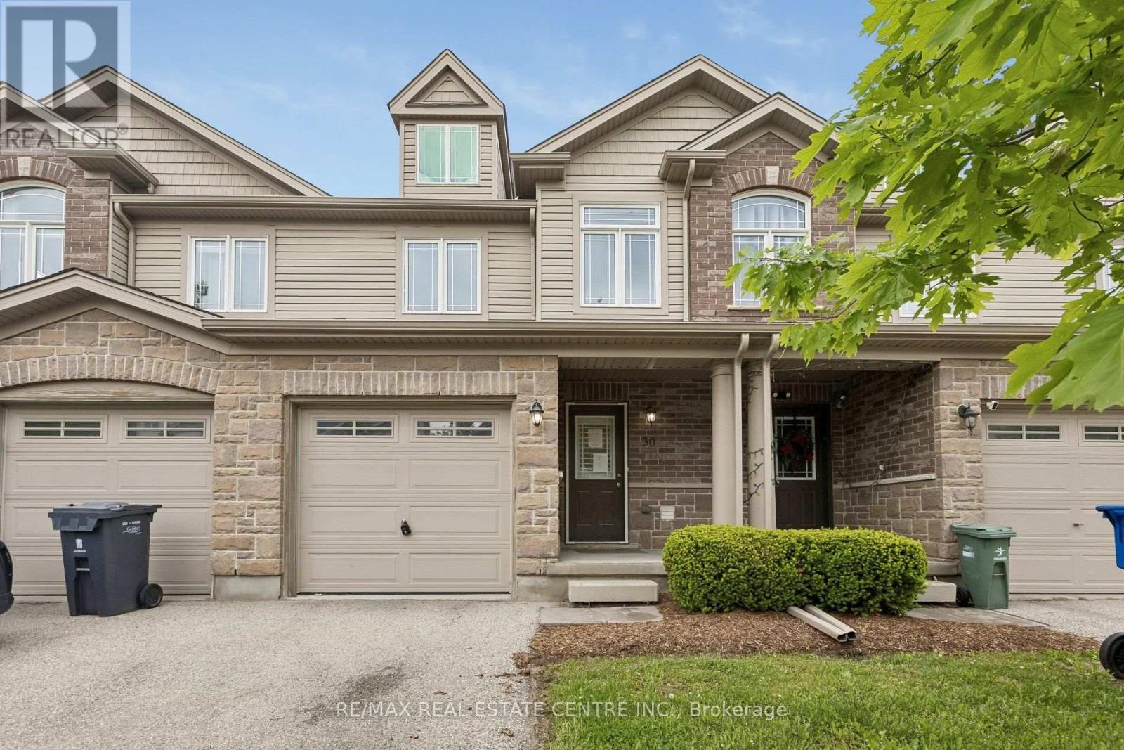30O - 30 OLDFIELD DRIVE, Guelph, Ontario