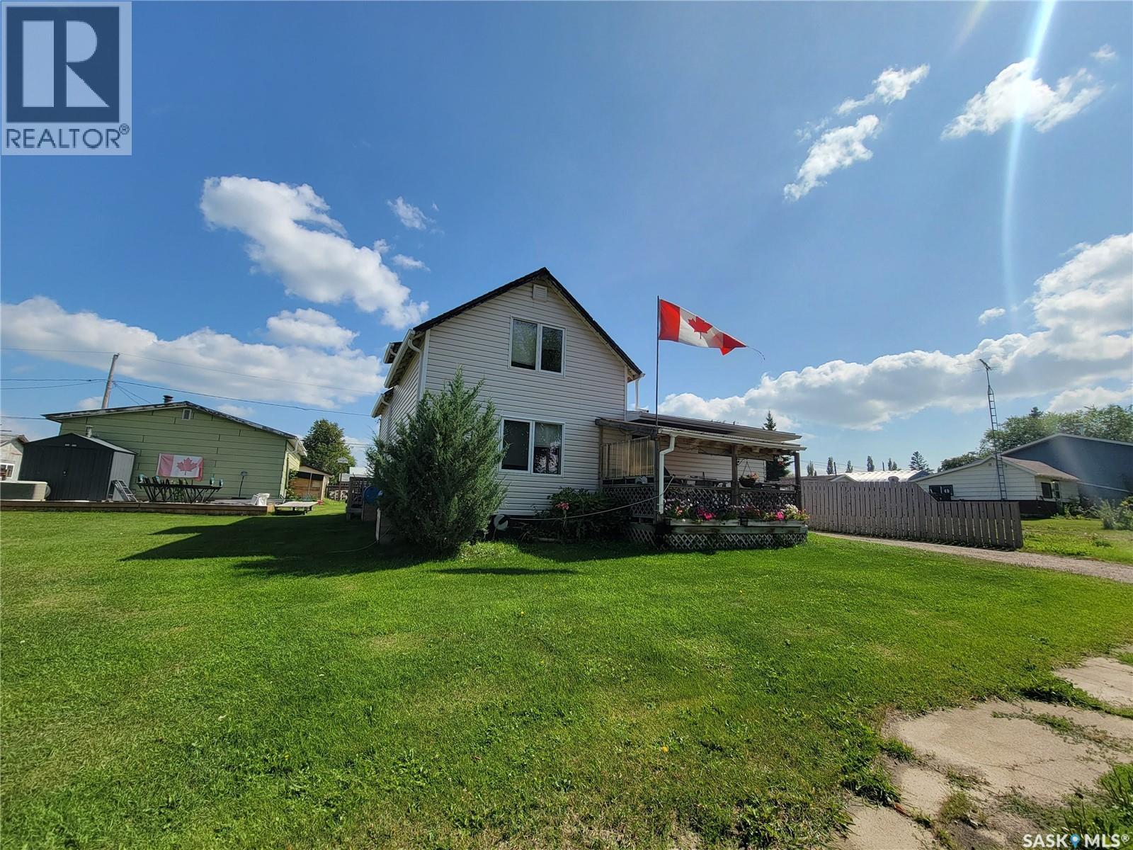 118 2nd STREET W, St. Walburg, Saskatchewan