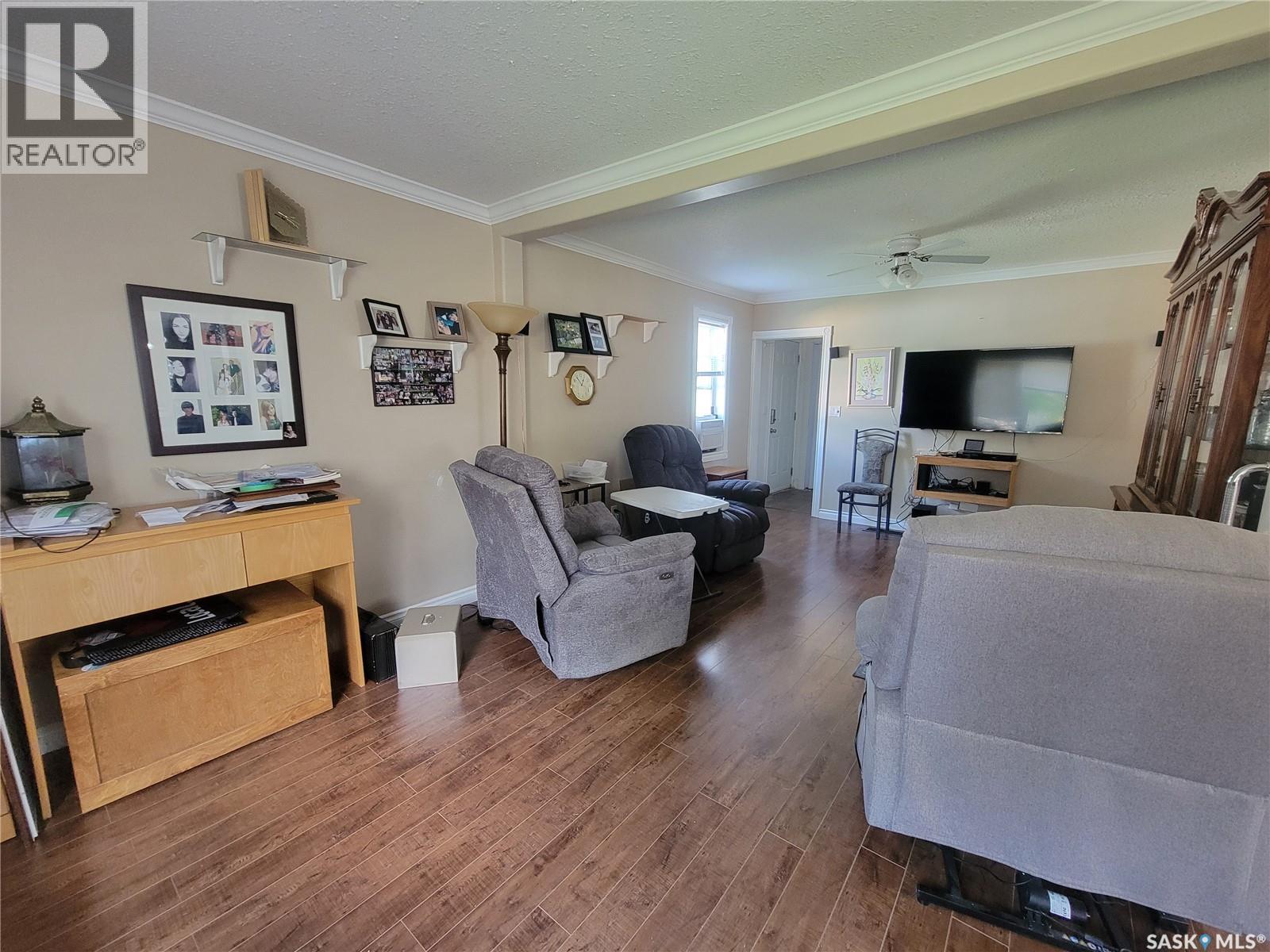 118 2nd Street W, St. Walburg, Saskatchewan  S0M 2T0 - Photo 18 - SK046282