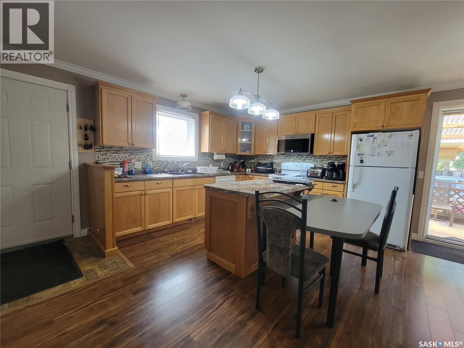 118 2nd Street W, St. Walburg, Saskatchewan  S0M 2T0 - Photo 19 - SK046282