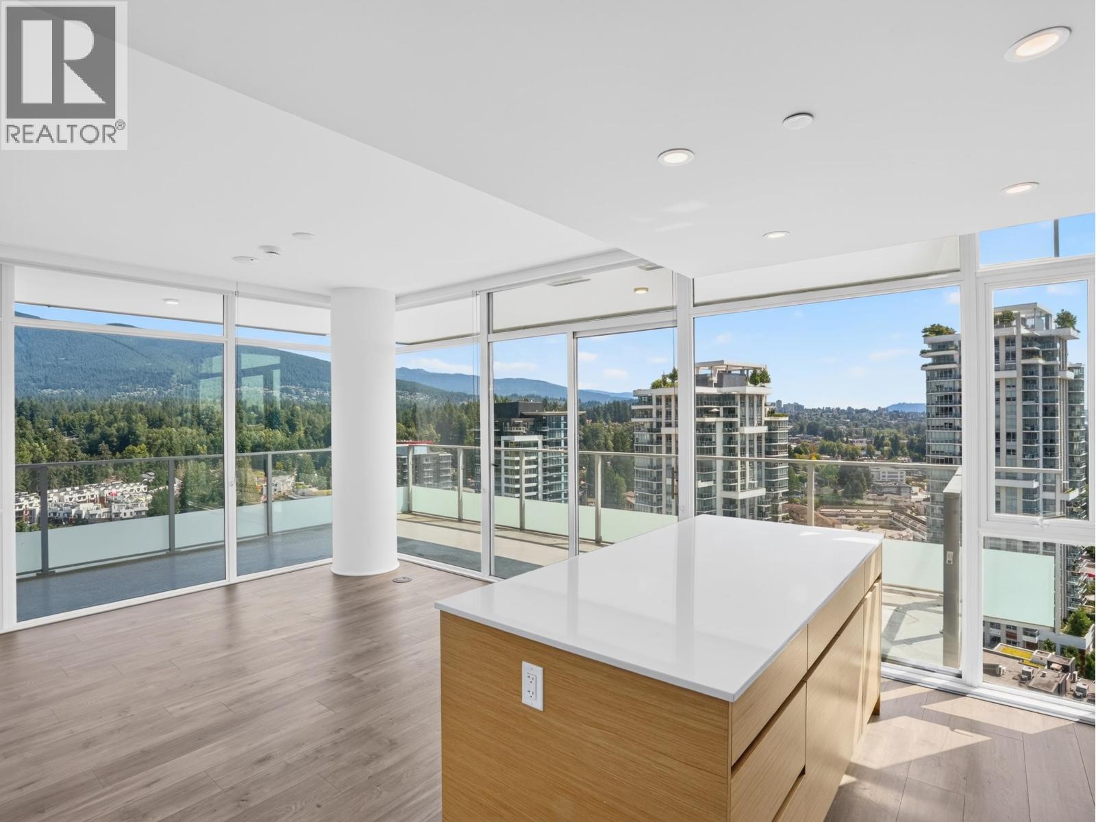 1802 200 Klahanie Court, West Vancouver, British Columbia  V6Z 2P8 - Photo 2 - R3150390