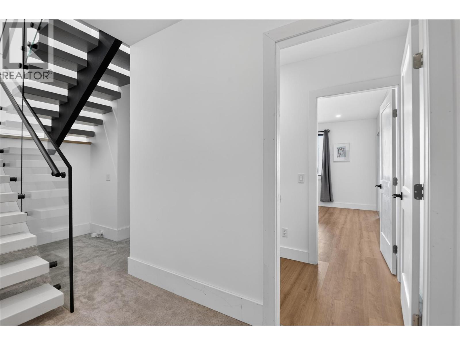 446 Redtail Court, Kelowna, British Columbia  V1W 0B1 - Photo 53 - 10398385