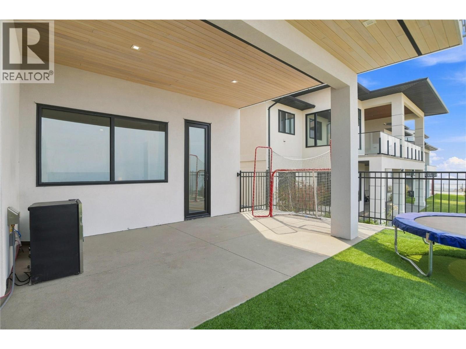 446 Redtail Court, Kelowna, British Columbia  V1W 0B1 - Photo 76 - 10398385