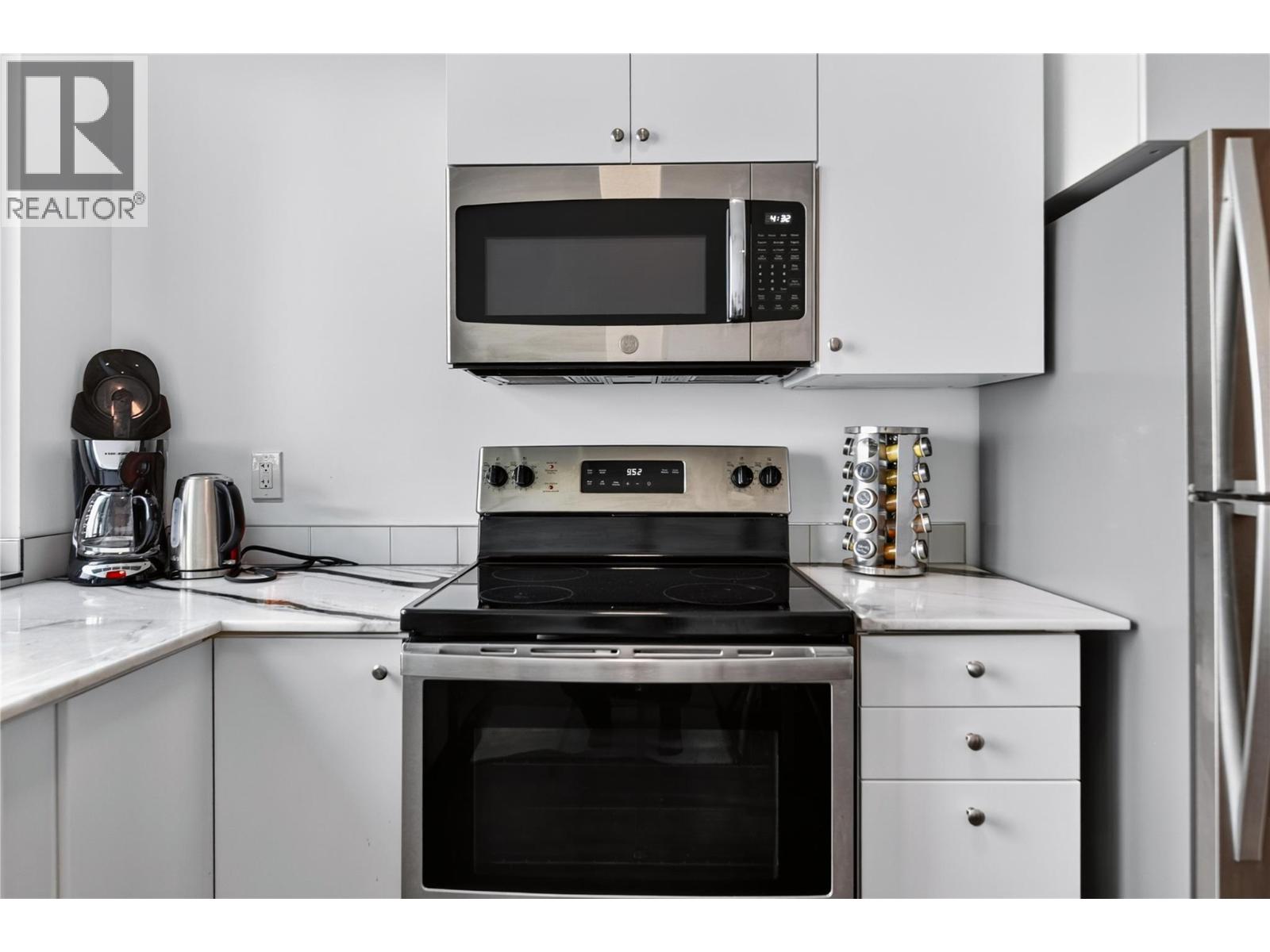 446 Redtail Court, Kelowna, British Columbia  V1W 0B1 - Photo 69 - 10398385