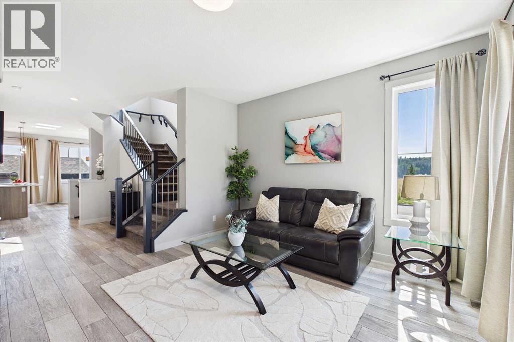182 Rowley Gate NW, Calgary, Alberta  T3L 0H7 - Photo 5 - A2338450