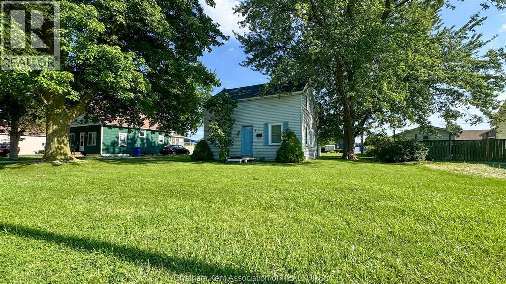 7 Centre Street West, Tilbury, Ontario  N0P 2L0 - Photo 2 - 26016444