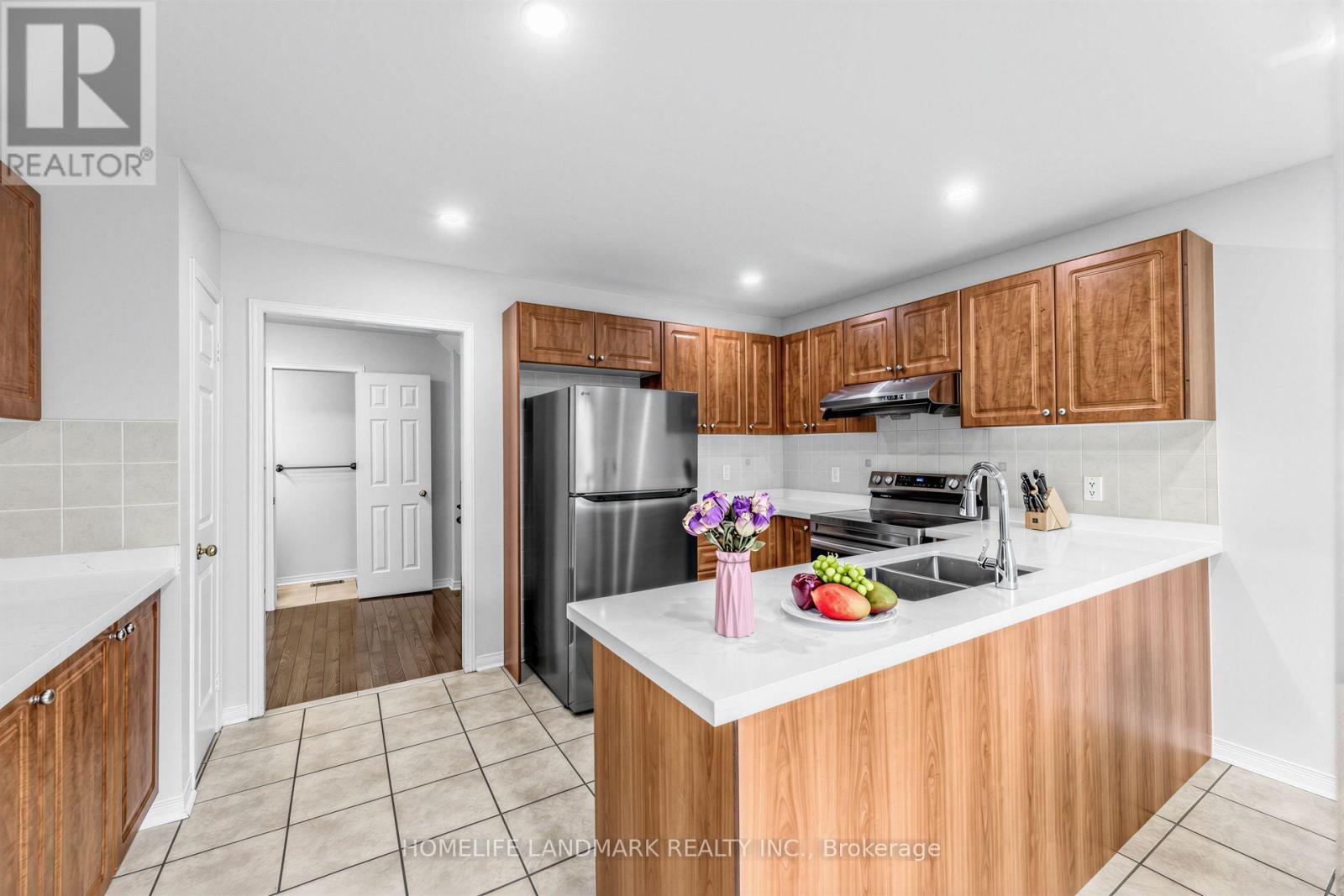 86 Laurier Avenue, Richmond Hill, Ontario  L4E 4P6 - Photo 12 - N13703036
