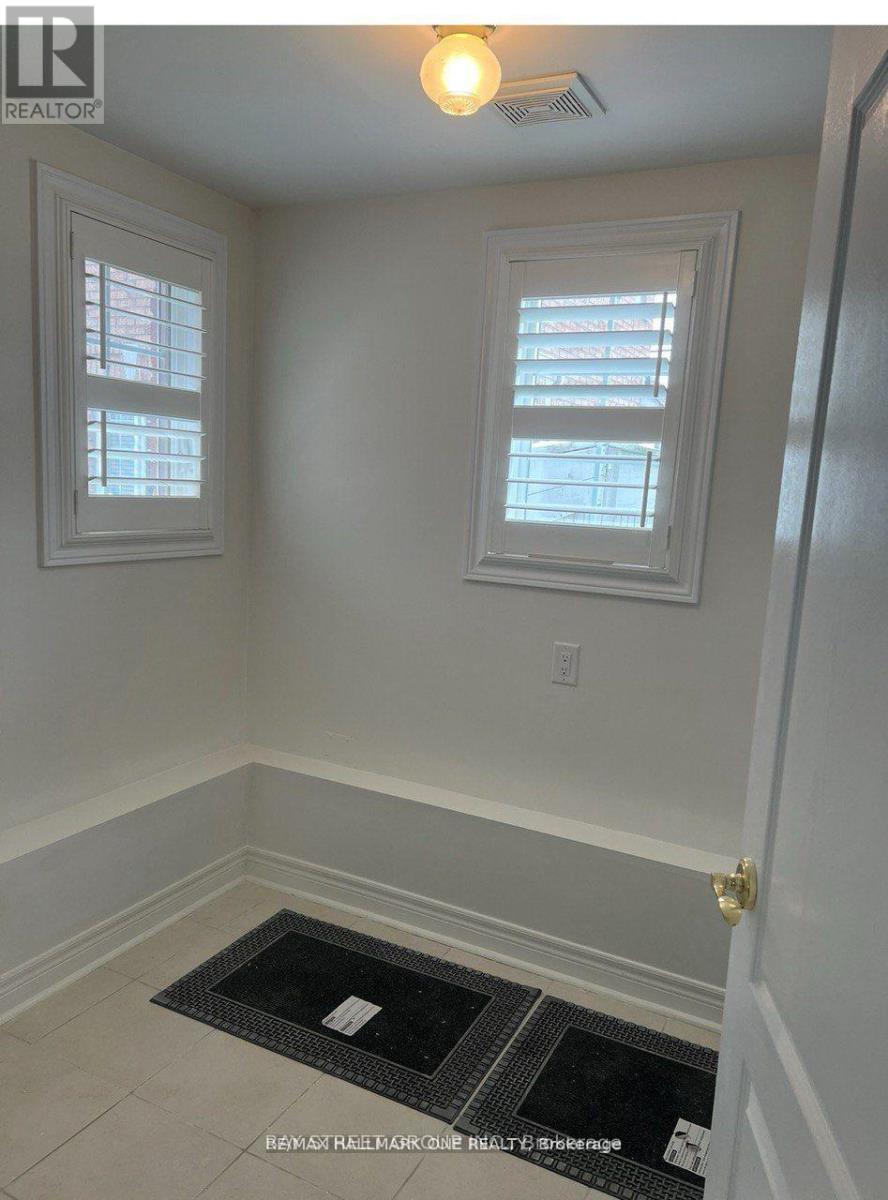 118 - 9 Old Colony Road, Richmond Hill, Ontario  L4E 4L5 - Photo 5 - N13703038
