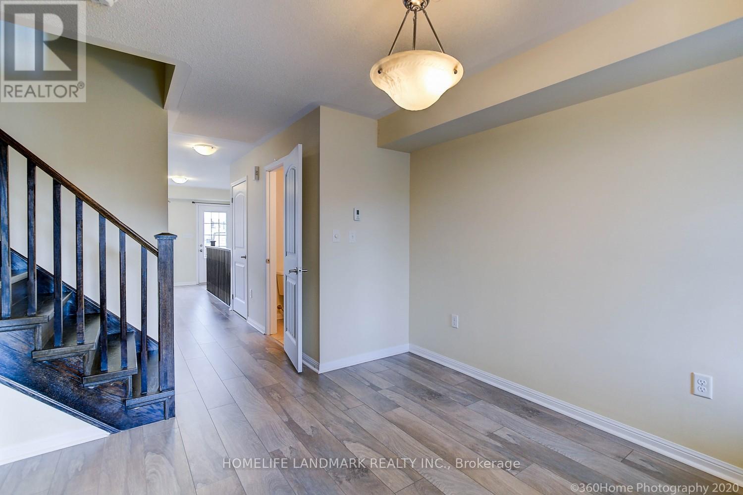 5 Sidford Road, Brampton, Ontario  L7A 0P8 - Photo 3 - W13703030