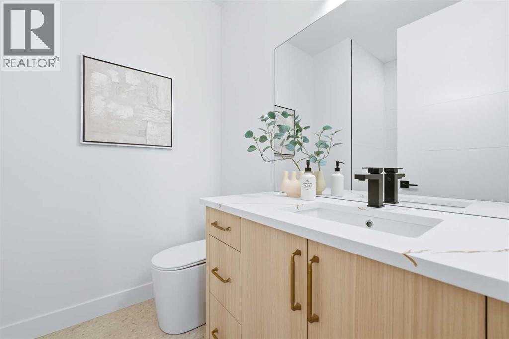 2412 1 Avenue NW, Calgary, Alberta  T2N 0B9 - Photo 33 - A2331072