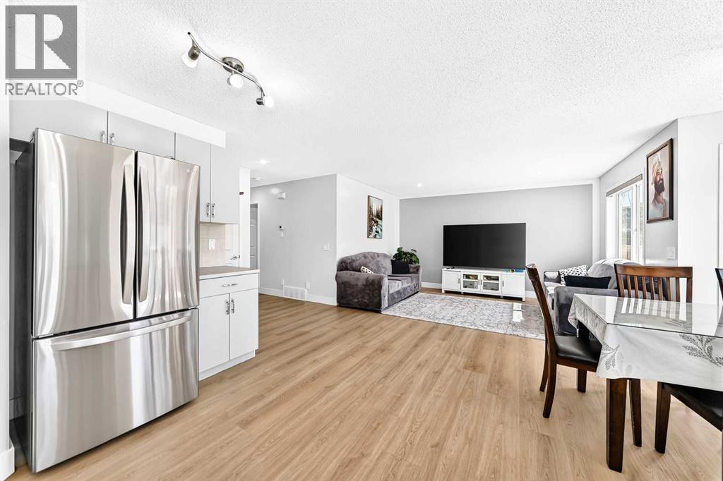 218 Saddlefield Place NE, Calgary, Alberta  T3J 4Z3 - Photo 8 - A2338535