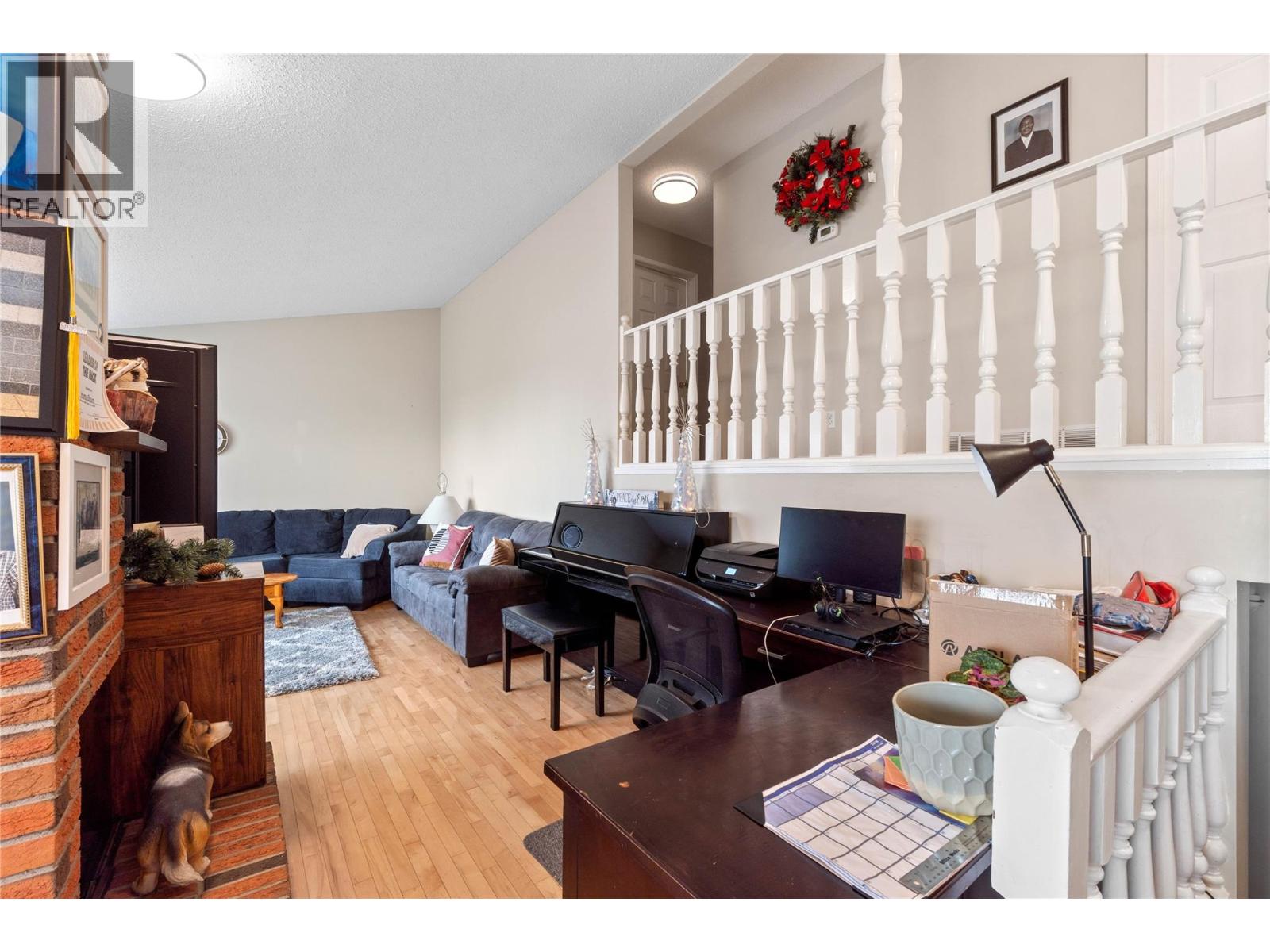 210 Robson Drive, Kamloops, British Columbia  V2E 1W1 - Photo 4 - 10395372