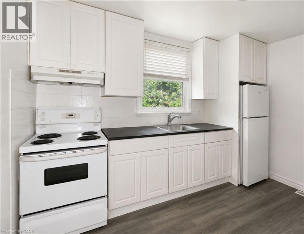 83 East 41st Street, Hamilton, Ontario  L8T 2Z5 - Photo 6 - 40857425