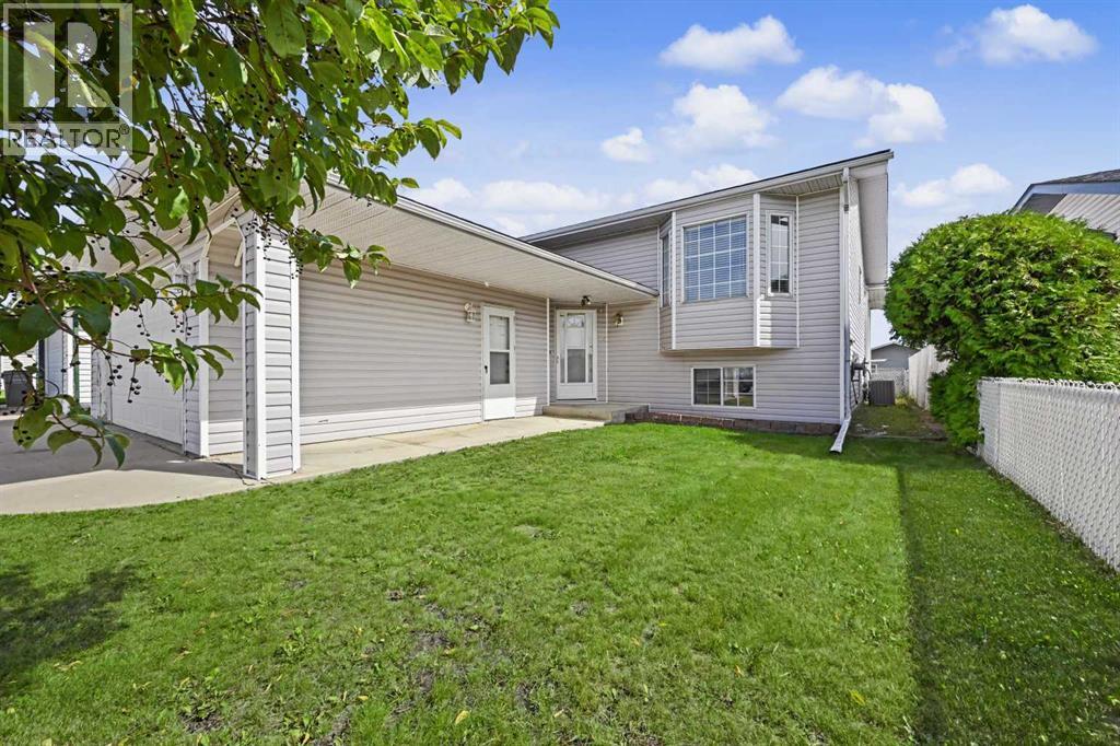 12017 95b Street, Grande Prairie, Alberta  T8V 6X7 - Photo 2 - A2338892