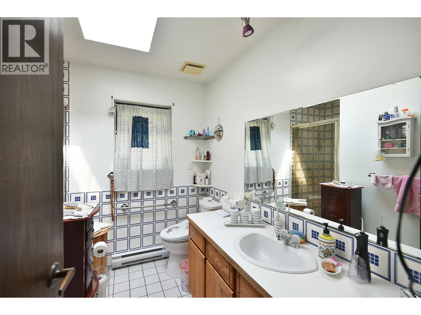 6450 Jasper Road, Sechelt, British Columbia  V7Z 0S6 - Photo 17 - R3157526
