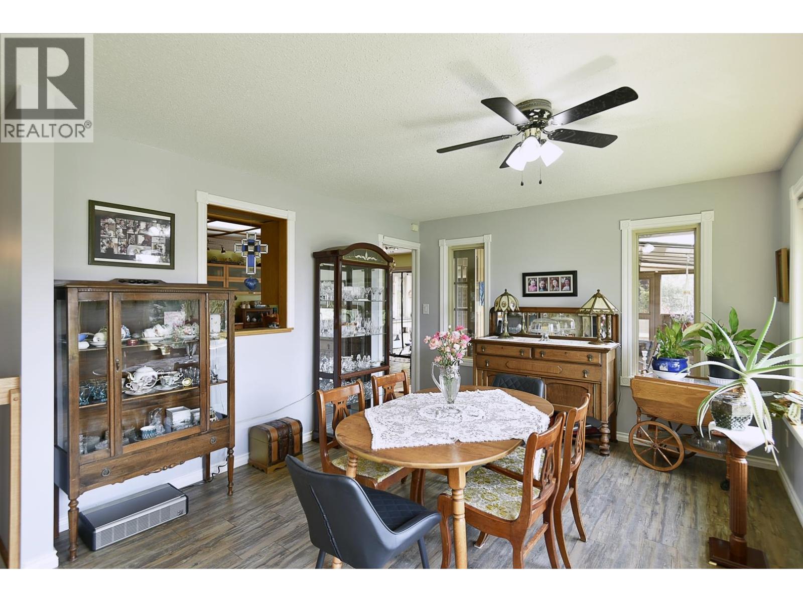 6450 Jasper Road, Sechelt, British Columbia  V7Z 0S6 - Photo 4 - R3157526