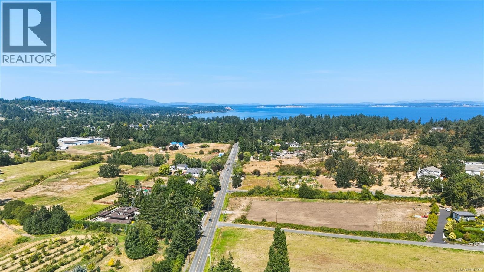 1232 Pearce Cres, Saanich, British Columbia  V8X 3S9 - Photo 55 - 1047329