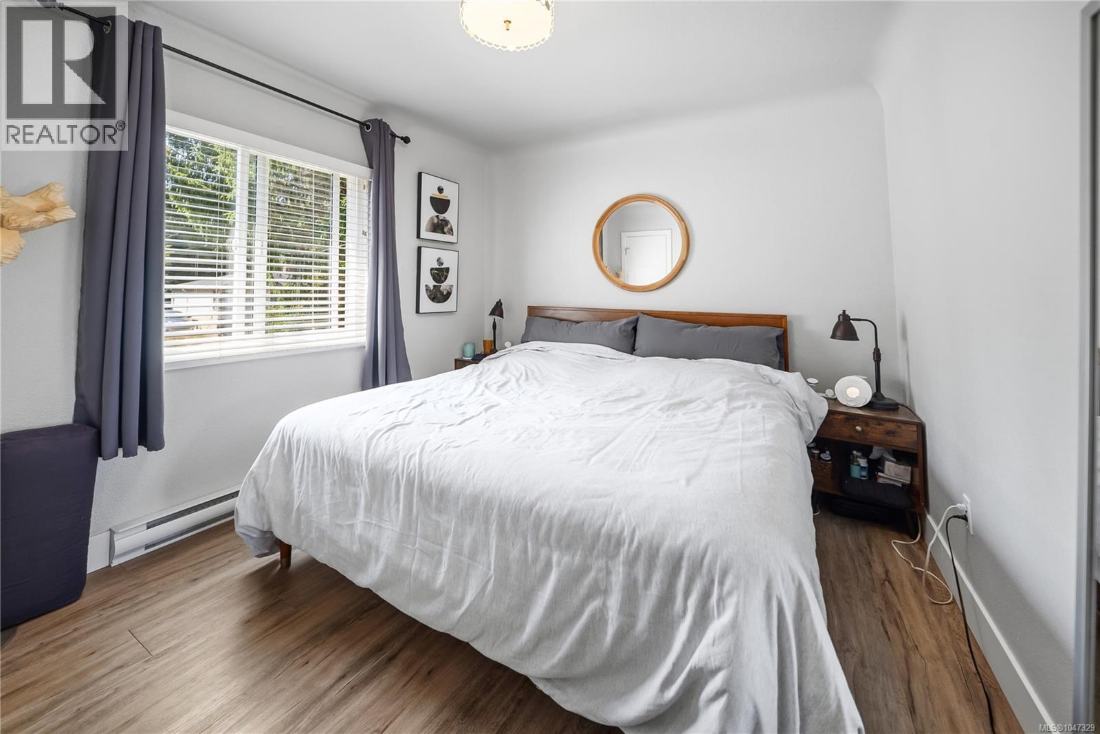 1232 Pearce Cres, Saanich, British Columbia  V8X 3S9 - Photo 22 - 1047329