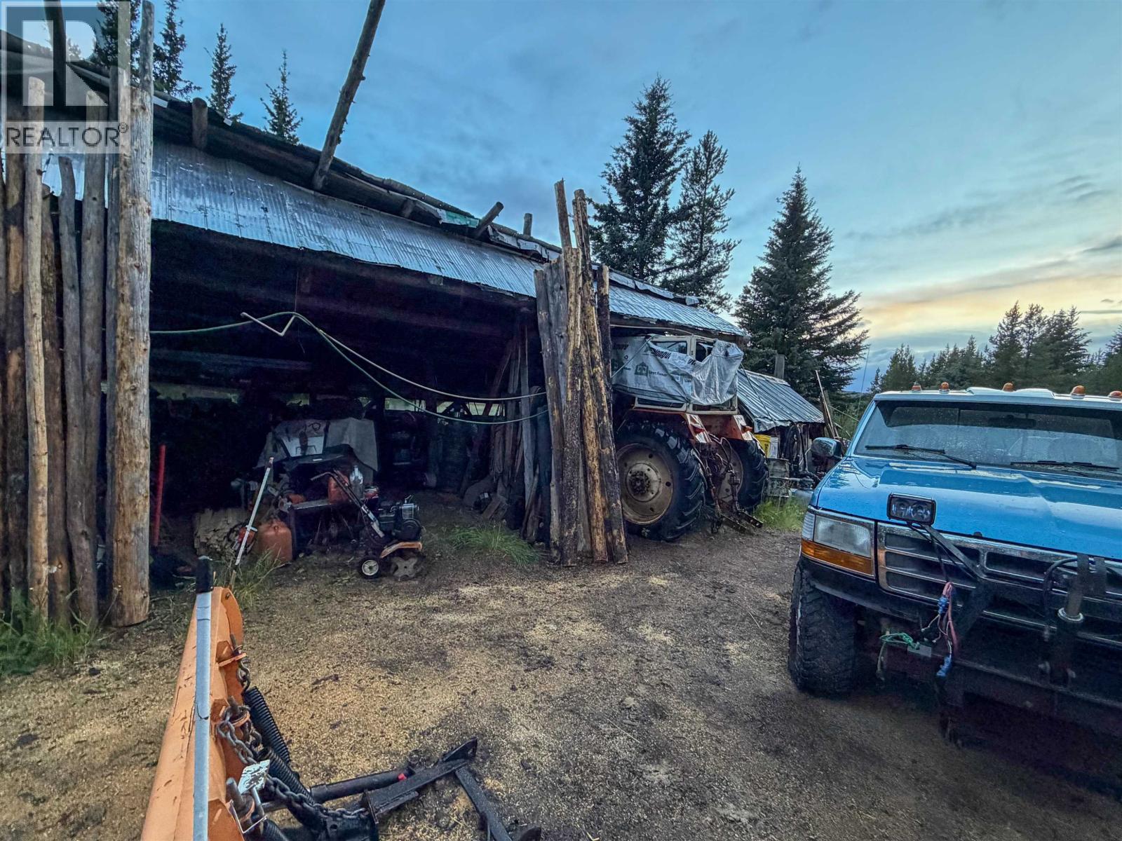 8351 Tzenzaicut Lake Forest Service Road, Quesnel, British Columbia  V2J 3H9 - Photo 35 - R3157201