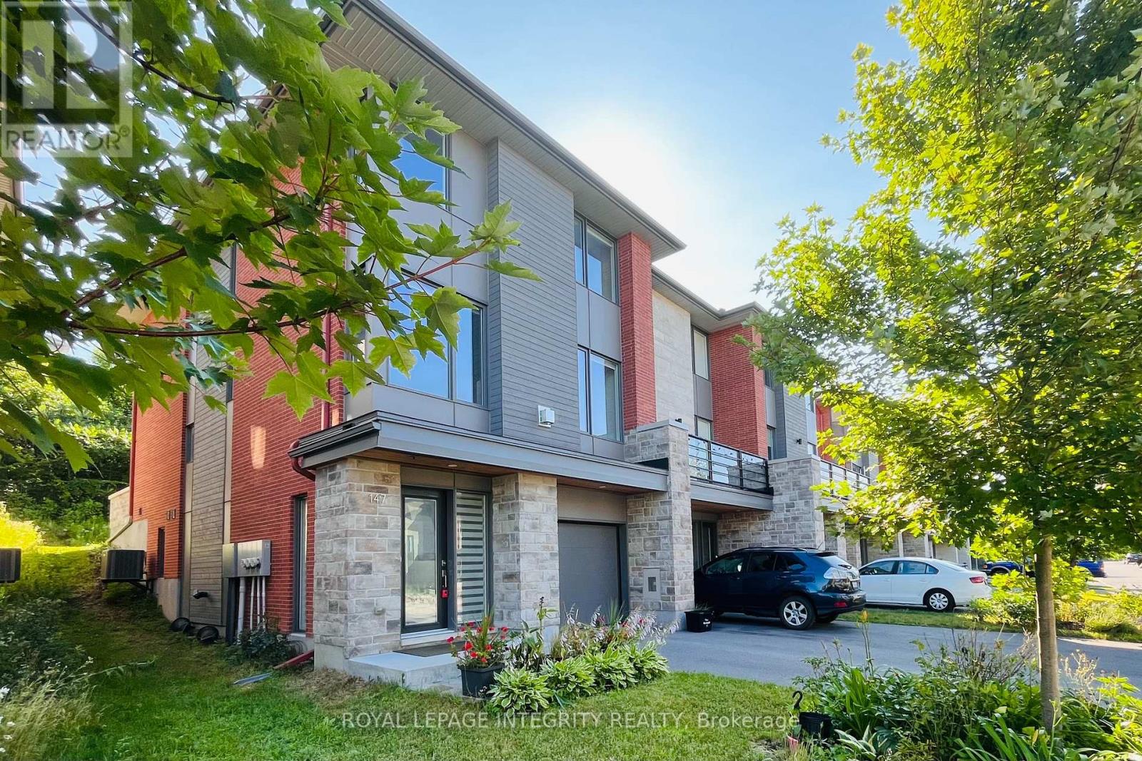 147 Boundstone Way, Ottawa, Ontario  K2T 0M4 - Photo 2 - X13703068