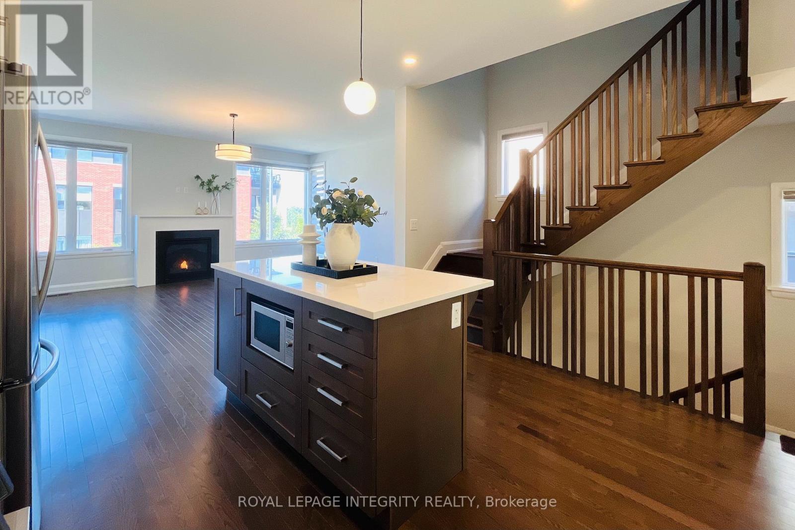 147 Boundstone Way, Ottawa, Ontario  K2T 0M4 - Photo 4 - X13703068