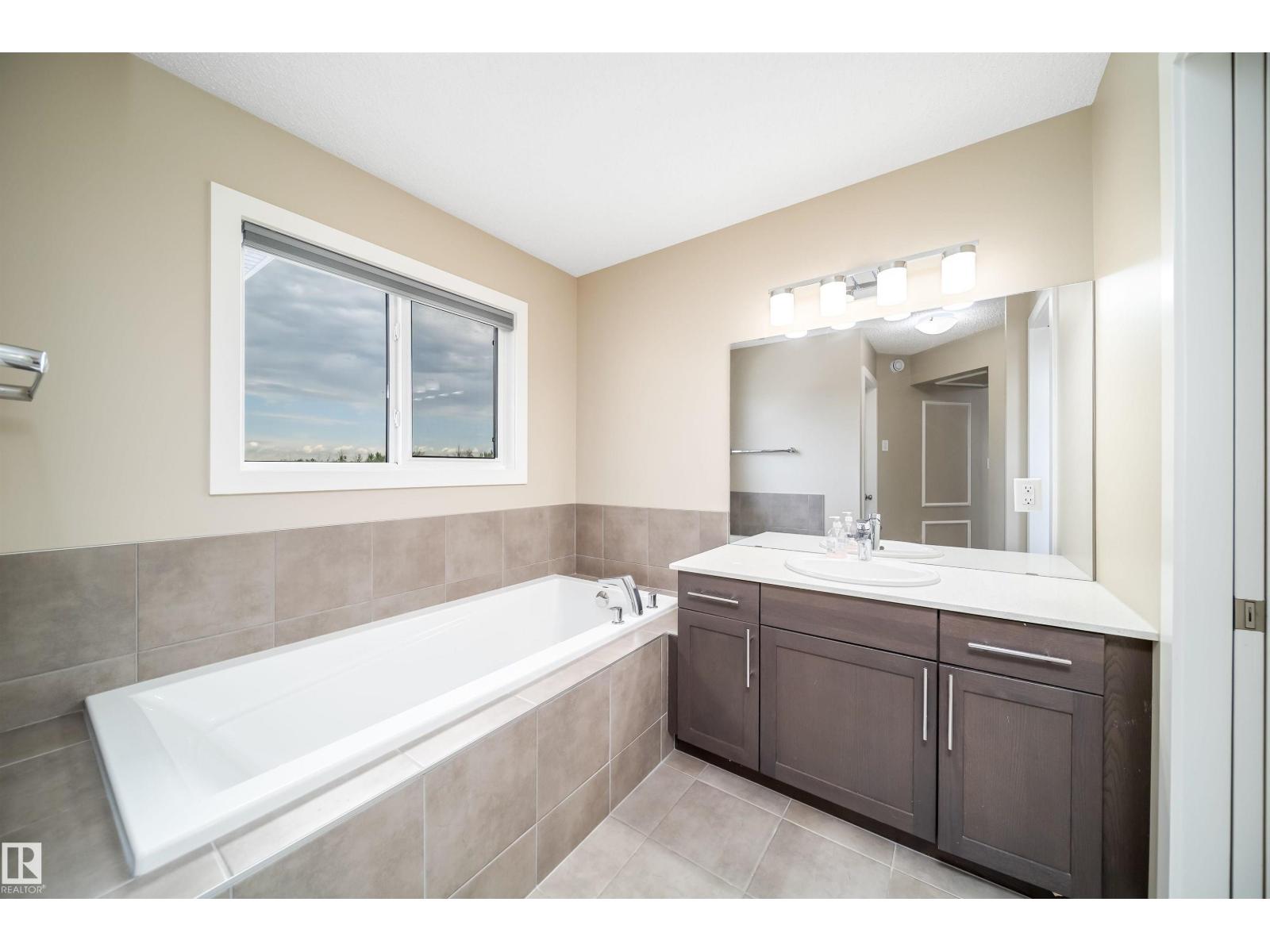 9903 222 St NW NW, Edmonton, Alberta  T5T 7J1 - Photo 32 - E4505008