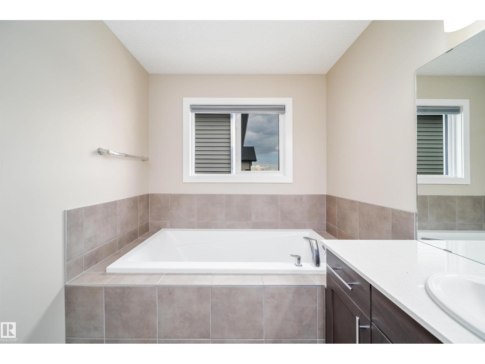 9903 222 St NW NW, Edmonton, Alberta  T5T 7J1 - Photo 33 - E4505008
