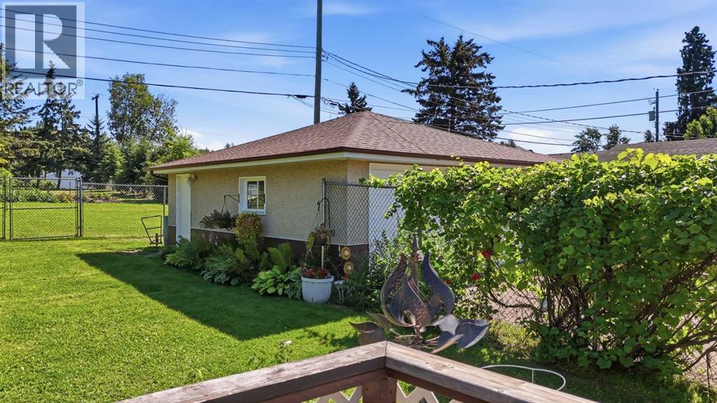 4015 39 Street, Ponoka, Alberta  T4J 1A8 - Photo 31 - A2338467