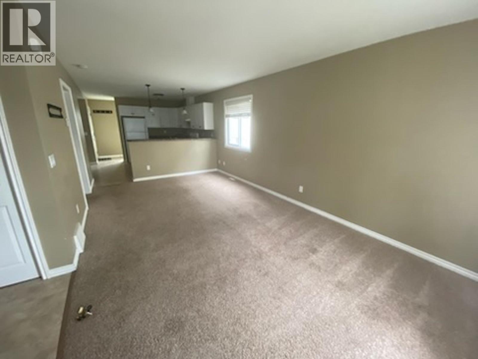 10249 102 Avenue, Fort St. John, British Columbia  V1J 2E4 - Photo 3 - R3101447