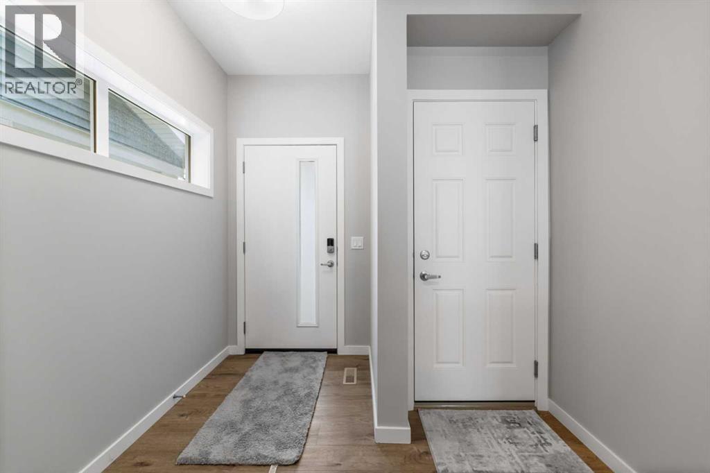 47 Carringvue Passage NW, Calgary, Alberta  T3P 2G4 - Photo 7 - A2324033