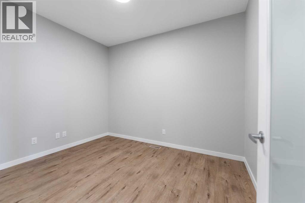 47 Carringvue Passage NW, Calgary, Alberta  T3P 2G4 - Photo 9 - A2324033