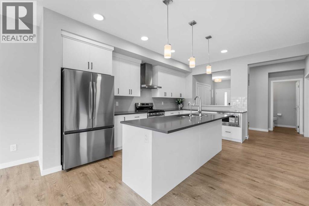 47 Carringvue Passage NW, Calgary, Alberta  T3P 2G4 - Photo 12 - A2324033