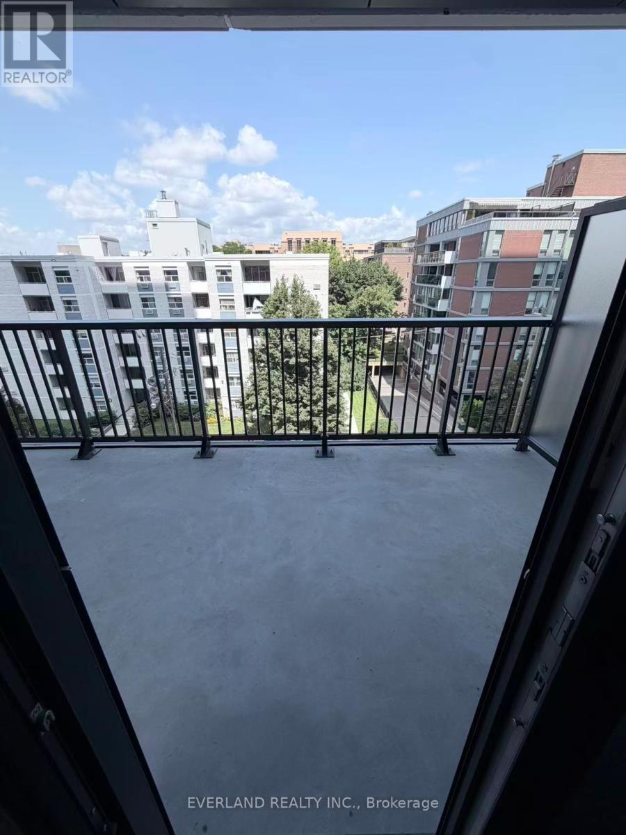 717 - 91 Montclair Avenue, Toronto, Ontario  M5P 0B1 - Photo 8 - C13703074