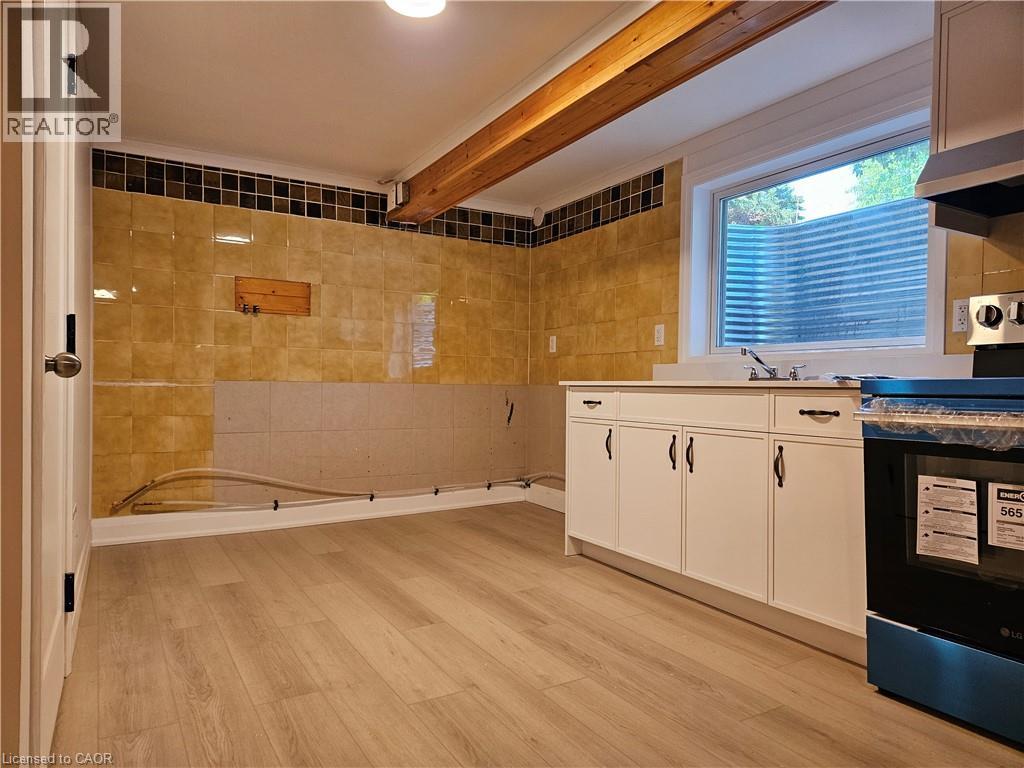 47 Westminster Avenue Unit# 7, Hamilton, Ontario  L9C 4L8 - Photo 10 - 40857686